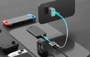 Adapter XREAL HUB do ładowania 7