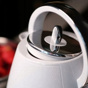 Czajnik elektryczny BEZPRZEWODOWY Eldom C315M 2200W biały 2