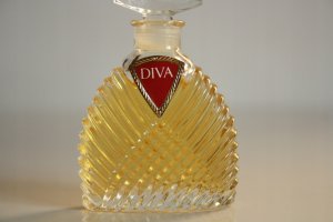 Emanuel Ungaro Diva Eau De Parfum dla kobiet, 50 ml 2