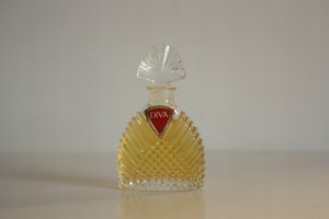 Emanuel Ungaro Diva Eau De Parfum dla kobiet, 50 ml 7