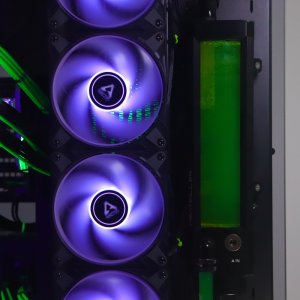 Komputer To W Środku Jest Woda? 9 285K/32GB/4TB/RTX5090-32GB/3Y (V.003) 9
