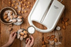 Opiekacz Do Orzeszków Ciastek Forma 24Szt Powłoka Non-Stick 1600W Przepisy 3