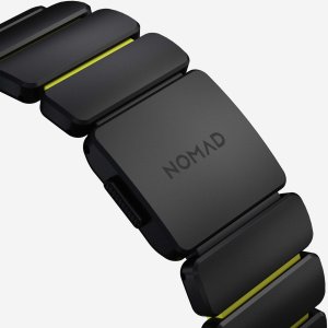 Nomad Stratos Band - titanowa bransoleta do Apple Watch 49mm z FKM (black titanium, volt FKM) 8
