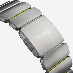 NOMAD Stratos Band - tytanowa bransoleta do Apple Watch 49mm z FKM (natural titanium, volt FKM) 8