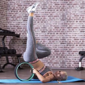 Koło do Jogi i Pilatesu niebieskie Gorilla Sports Yoga Wheel Roller Fitness do 200 kg 3