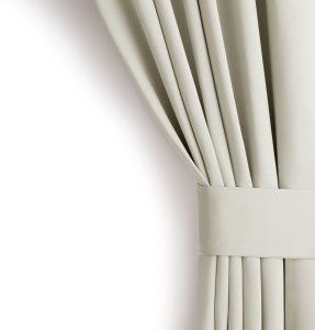 Zasłona blackout 90% na taśmie z szarfą 140x230 cm kremowa Restilo 2