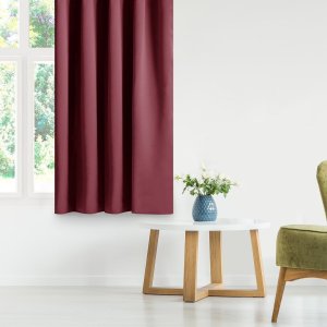 Zasłona blackout 90% na taśmie z szarfą 140x175 czerwona Restilo 5