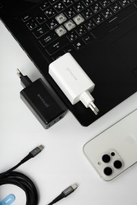 Ładowarka sieciowa Proove Pocket GaN 65W black (2*Type-C + USB) 3