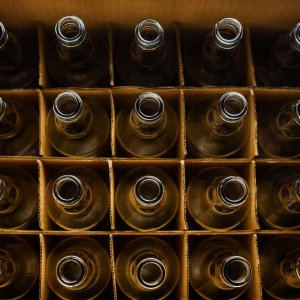 PÓŁPALETA BUTELKI MONOPOL 0,5L W KRATOWNICY 480X 4