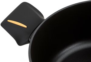 Garnek z pokrywką 3,3 L Nero 20 cm 6