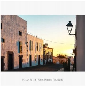 Aparat Panasonic Lumix S9 czarno-srebrny + 18-40mm f/4.5-6.3 srebrny (DC-S9NE-SB) 6