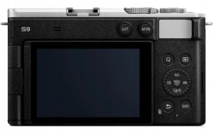 Aparat Panasonic Lumix S9 biało-srebrny + 18-40mm f/4.5-6.3 (DC-S9NE-WA) 2