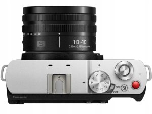 Aparat Panasonic Lumix S9 czarno-srebrny + 18-40mm f/4.5-6.3 (DC-S9NE-SA) 3