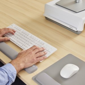 Fellowes Breyta grey Keyboard Wrist Support 47 cm 3