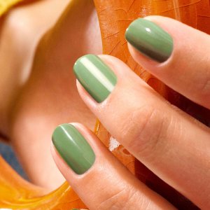 MANUCURIST_Green Flash Led Gel Nail Lacquer lakier do paznokci Atrichaut 15ml 4