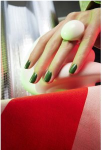MANUCURIST_Green Flash Led Gel Nail Lacquer lakier do paznokci Jade 15ml 2
