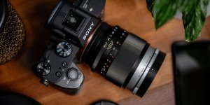 Obiektyw Voigtlander Portrait Heliar 75 mm f/1,8 do Sony E 11