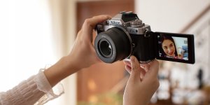 Obiektyw AstrHori AF 27 mm f/2,8 APS-C do Sony E 9