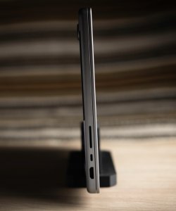 Razer Pionowa podstawka pod laptopa 3D Vert Laptop Stand - 20 mm 4
