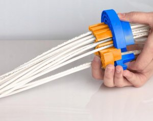 ORGANIZER WIĄZEK KABLI GRZEBIEŃ KABLOWY CZESAK DO KABLI Sieciowych 10 cm 3