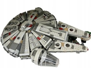 Podstawka dedykowana do LEGO Star Wars 75105 / Sokół Millennium Falcon 3