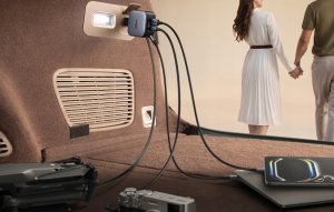 Ładowarka Ugreen UGREEN Nexode EC604 145W Fast Car Charger ładowarka samochodowa 1x USB-A 1x USB-C 1x wysuwane USB-C Kabel (70cm) 14