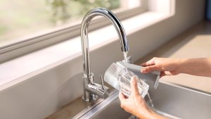 Ekspres przelewowy Philips Kawiarnia Aromis serii 8000 11