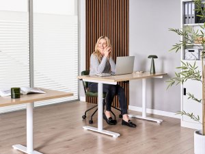 Biurko Beliani Destinas Jasnobrązowe 120 cm x 60 cm 2