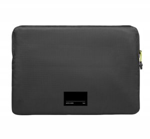 Native Union Ultralight Sleeve - etui ochronne do Macbook 15" (black) 2