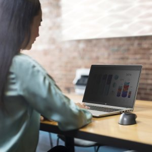 Laptop biznesowy HP EliteBook 830 G7 / B07JPU8Q / Intel Core i7 / 16GB / SSD 256GB / Intel UHD / FullHD / Win 11 Pro 9