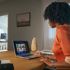 Laptop biznesowy HP EliteBook 830 G7 / B07JPU8Q / Intel Core i7 / 8GB / SSD 256GB / Intel UHD / FullHD / Win 11 Pro 8