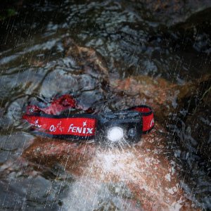 Latarka diodowa Fenix HL16 jasnozielona czołówka 4