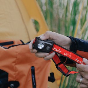 Latarka diodowa Fenix HL16 jasnozielona czołówka 6