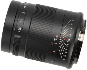 7Artisans 50mm F1.05 Canon R 4