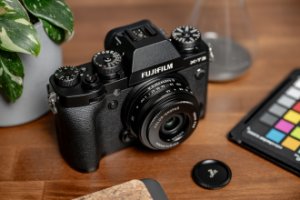 Obiektyw Voigtlander Color Skopar 18 mm f/2,8 do Fujifilm X - czarny 207