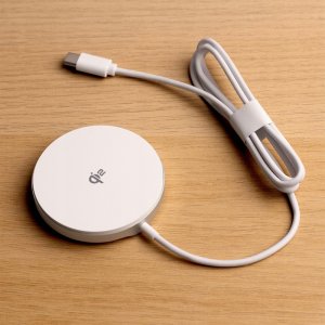 Forever ładowarka bezprzewodowa magnetyczna MAWC-300 Qi2 15W srebrna 7