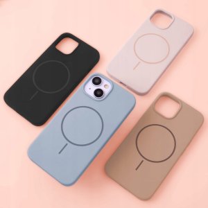 Nakładka Silicone Thin Mag do iPhone 16 Pro 6,3" jasnoróżowa 7