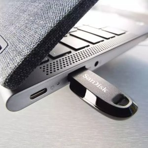 Pendrive SanDisk Ultra Curve, 32 GB  (SDCZ550-032G-G46) 4