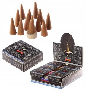 Essences Satya Kadzidła Stożkowe musk i sandalowca 3