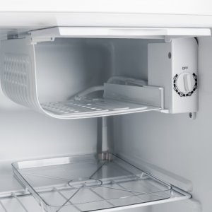 AD 8096 white Wolnostojąca lodówka podblatowa 45l | metalowe drzwi | 6-stopniowa regulacja | agregatowa | biała 39