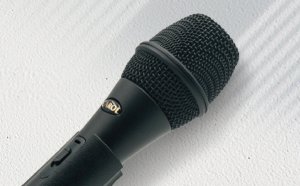 Mikrofon dynamiczny wokalowy do ręki CAROL 2