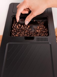 Ekspres ciśnieniowy Cecotec Cremmaet Compact 7