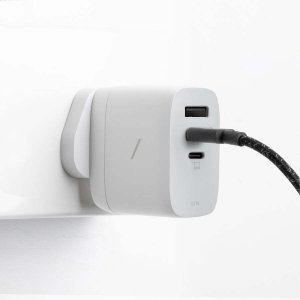 Native Union 67W USB-C PD 3-Port Fast GaN Wall Charger White 6