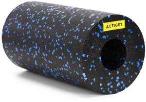 Roller do masażu, ćwiczeń, wałek piankowy średnio twardy czarno-niebieski UNIWERSALNY 11