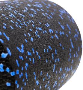 Roller do masażu, ćwiczeń, wałek piankowy średnio twardy czarno-niebieski UNIWERSALNY 4