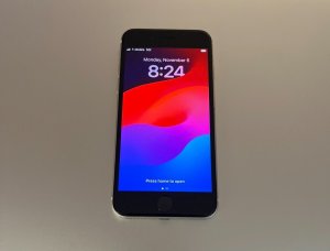 Apple iPhone SE 11,9 cm (4.7") Dual SIM iOS 15 5G 64 GB Biały 3