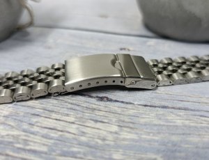 Lavvu Bransoleta stalowa do zegarka 18 mm Lavvu LS2CS18 srebrna zwężana o 4 mm . 2