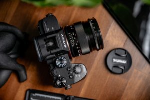 Obiektyw Voigtlander APO Lanthar 28 mm f/2,0 do Sony E 205