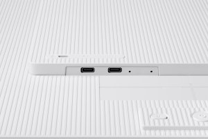 SAMSUNG 32" COLOR E-PAPER EMDX 13