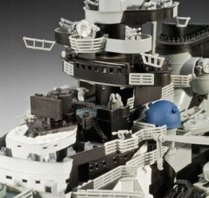 Model plastikowy statek Tirpitz 1:350 6